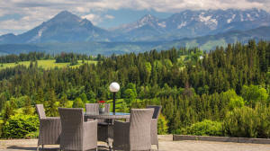 Hotell Redyk lumivaade talvehooajal